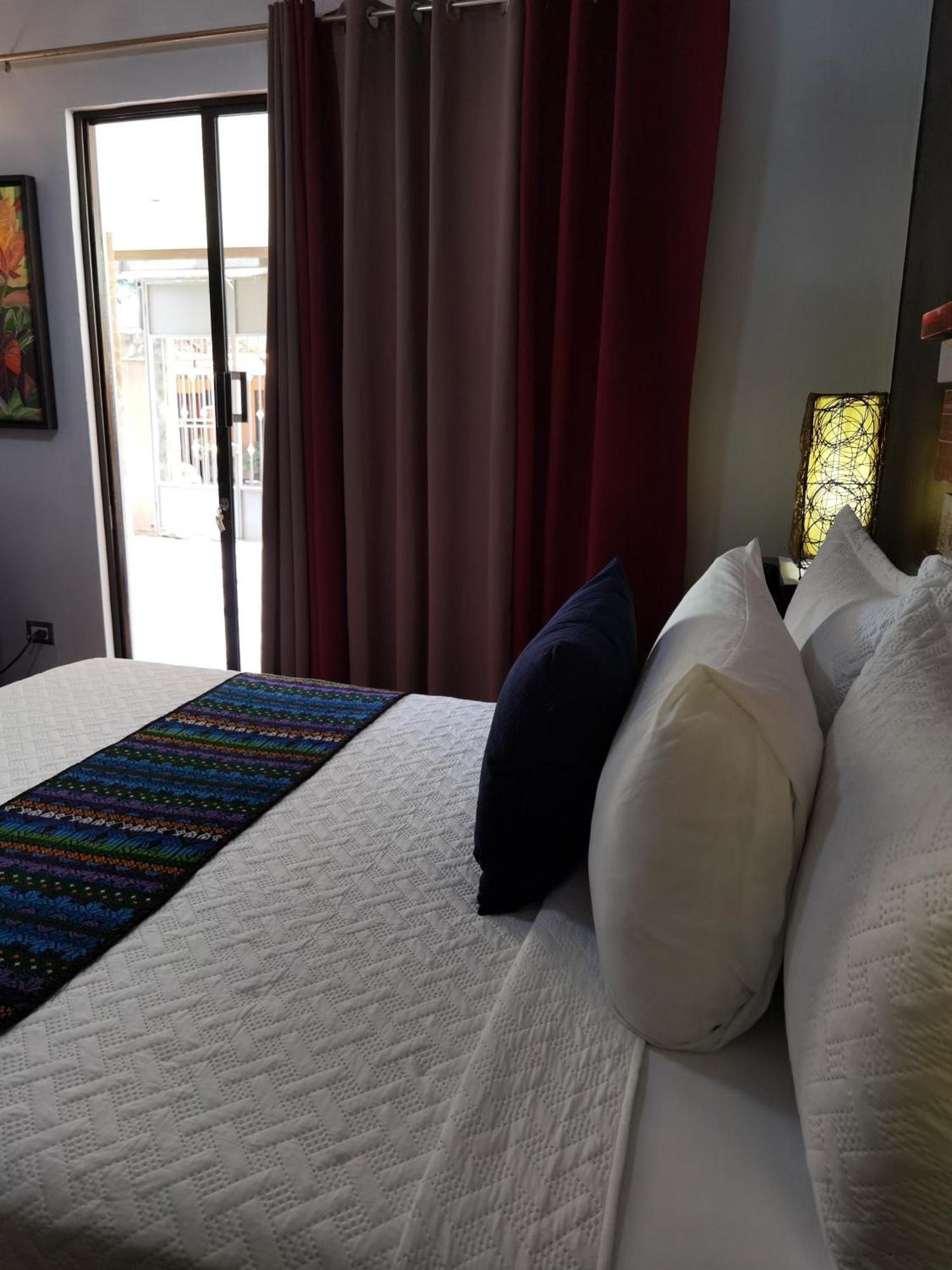 Sunrise House Bed & Breakfast Quepos Ngoại thất bức ảnh