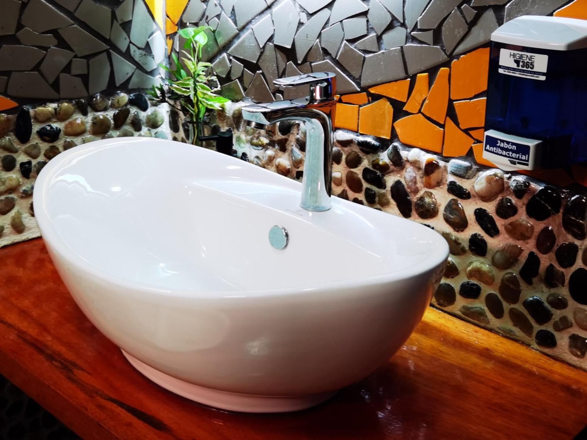 Sunrise House Bed & Breakfast Quepos Ngoại thất bức ảnh