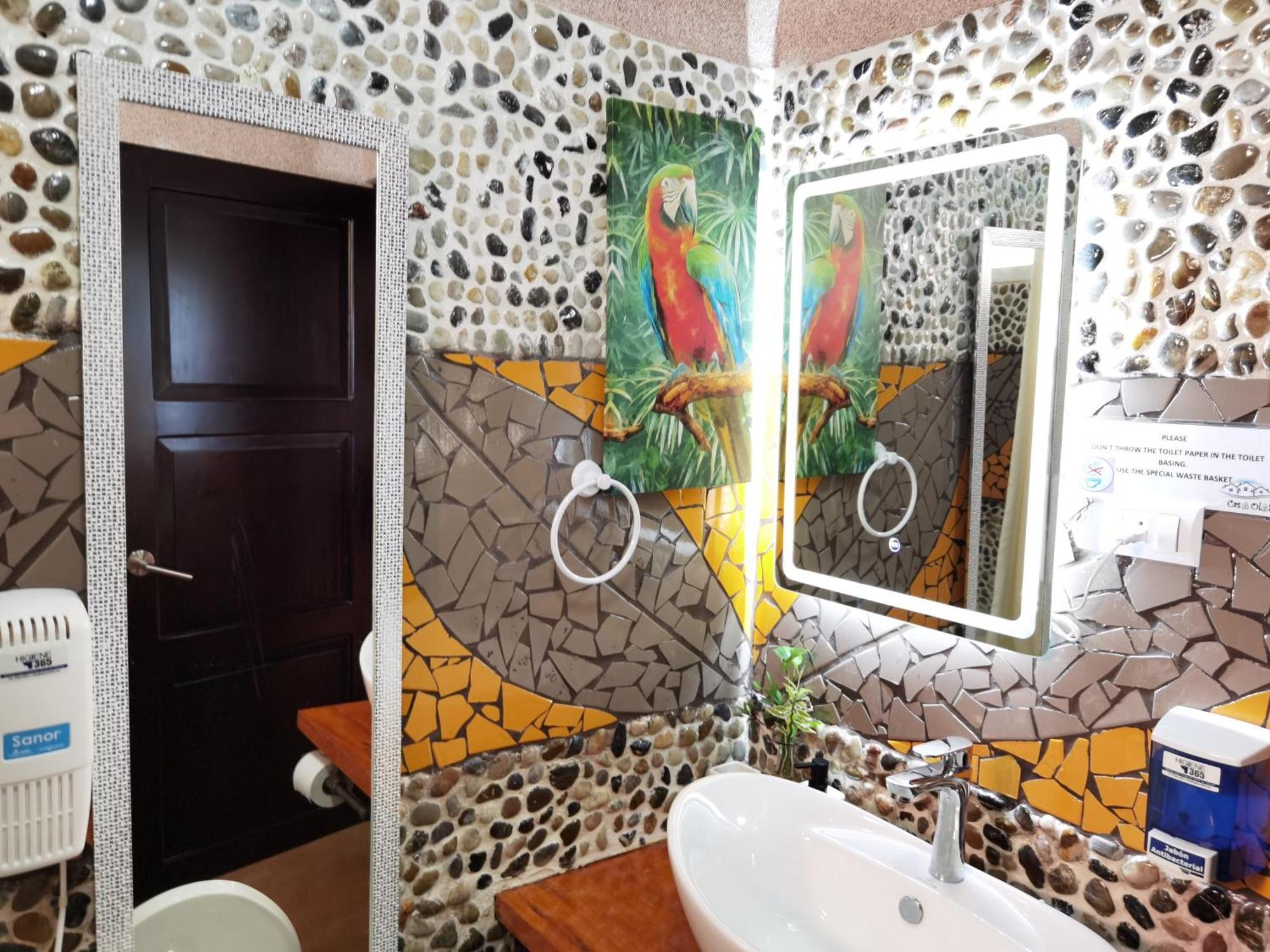Sunrise House Bed & Breakfast Quepos Ngoại thất bức ảnh