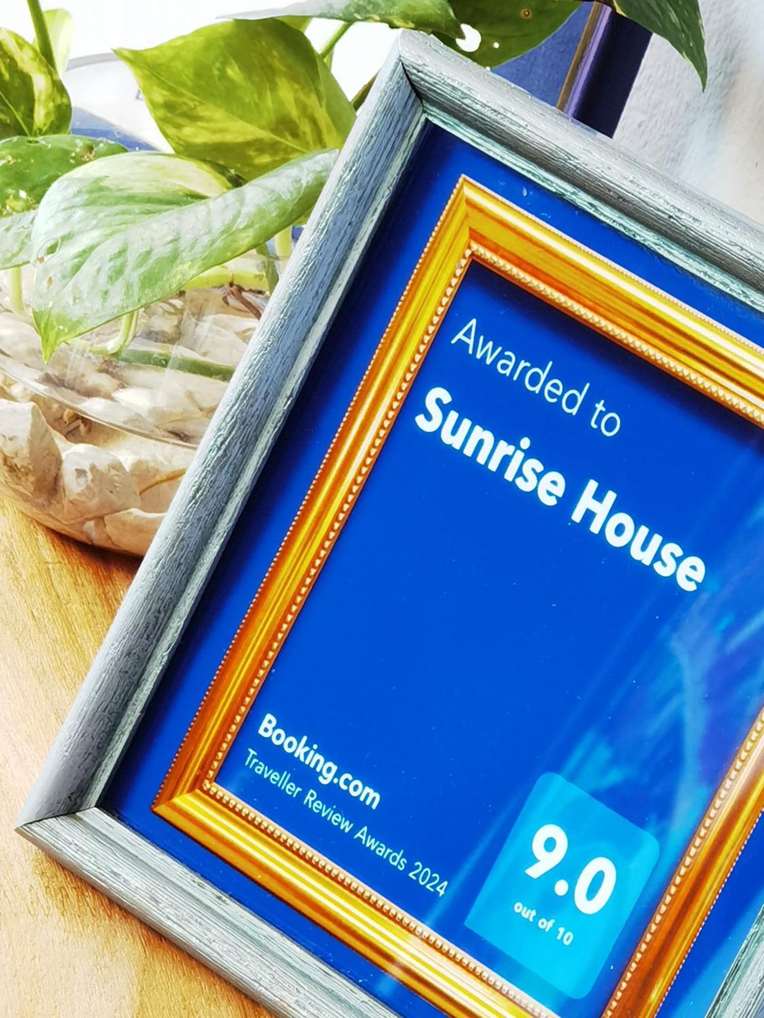 Sunrise House Bed & Breakfast Quepos Ngoại thất bức ảnh