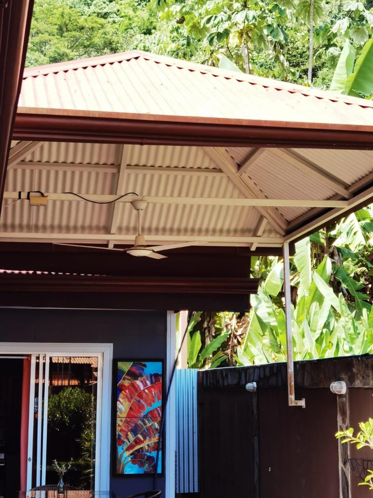 Sunrise House Bed & Breakfast Quepos Ngoại thất bức ảnh