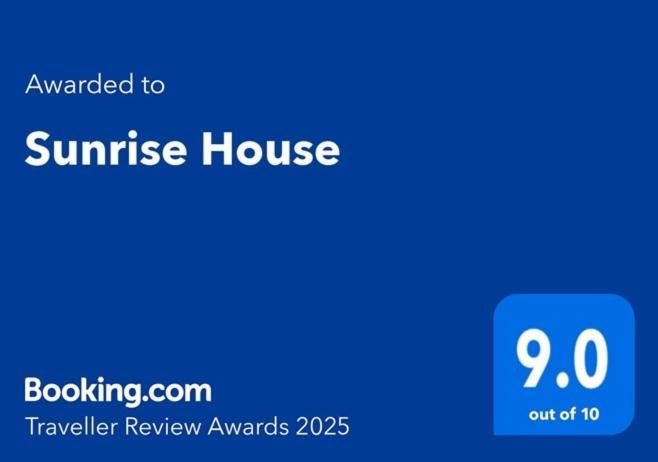 Sunrise House Bed & Breakfast Quepos Ngoại thất bức ảnh